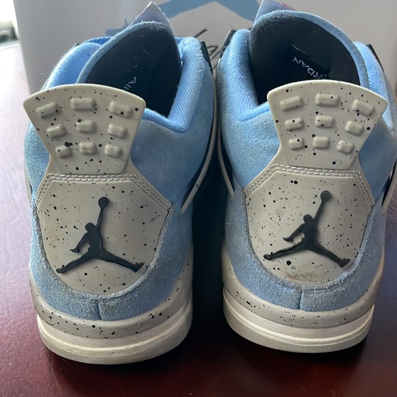 Air Jordan 4 Retro University Blue - Picture 6 of 10